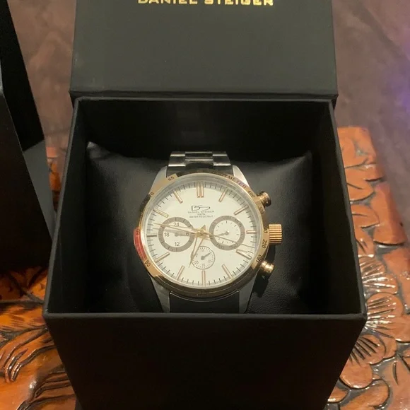 Daniel Steiger Phantom Two-Tone Chronograph Men’s Watch NIB Never Worn - Picture 8 of 9